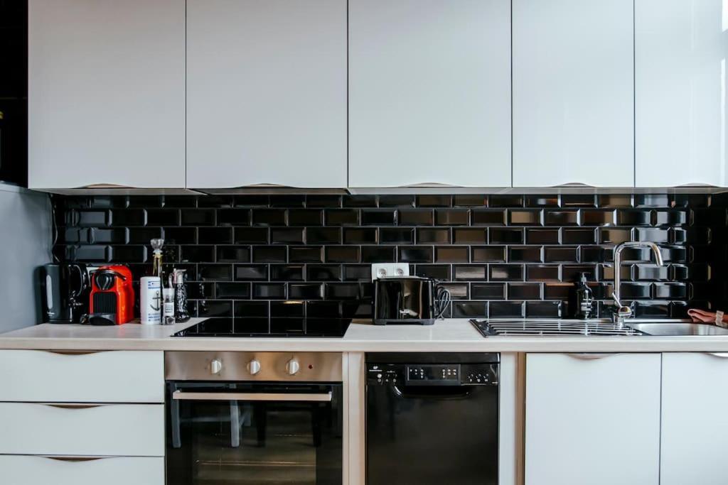 列日Le Retro Chic - Grand Duplex Pour 6 Dans Le Centre公寓 外观 照片