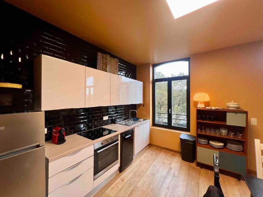 列日Le Retro Chic - Grand Duplex Pour 6 Dans Le Centre公寓 外观 照片